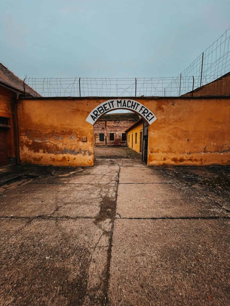 05_terezin_arbeit_macht_frei